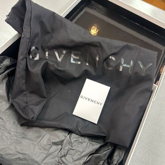 GIVENCHY BOOTS - Picture 11 of 11